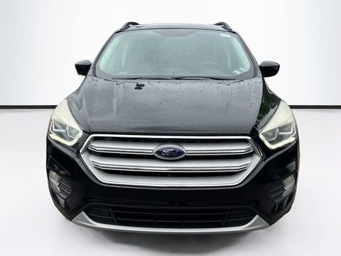 Used 2017 Ford Escape SE w/ SE Leather Comfort Package AWD/4WD image 2