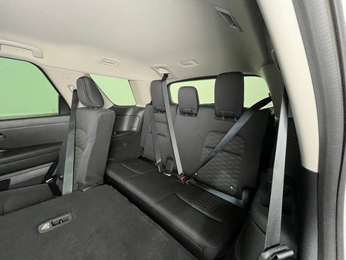 Used 2024 Nissan Pathfinder SV AWD/4WD image 19