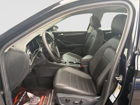 Used 2021 Volkswagen Jetta SEL FWD image 12