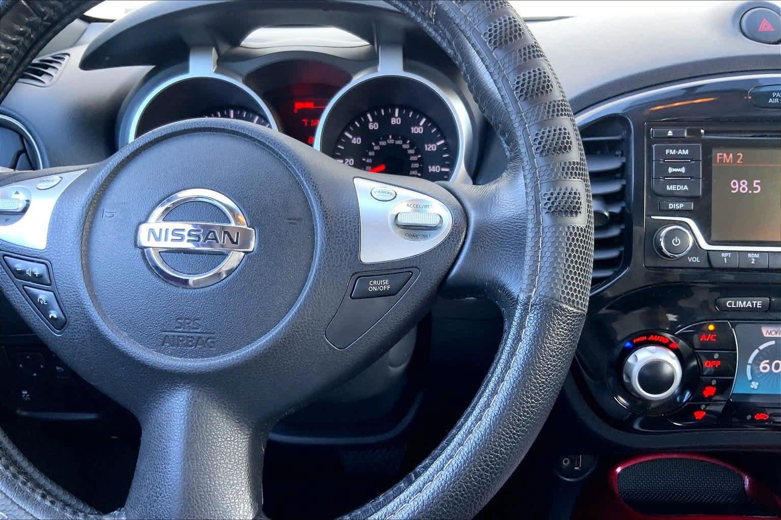 Used 2016 Nissan Juke SV FWD image 25