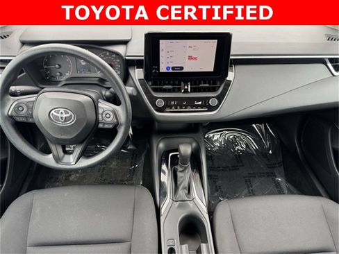 Certified 2023 Toyota Corolla LE image 10