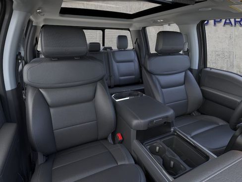 New 2026 Ford F450 Lariat w/ Lariat Ultimate Package image 10