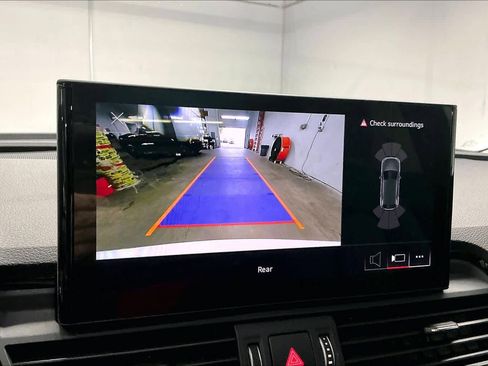 Used 2023 Audi Q5 2.0T Premium w/ Convenience Package image 23