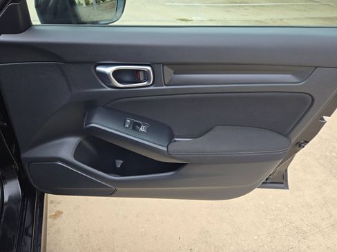Used 2025 Honda Civic LX image 28