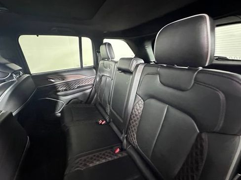 Used 2022 Jeep Grand Cherokee Summit w/ MOPAR Finishing Package AWD/4WD image 17