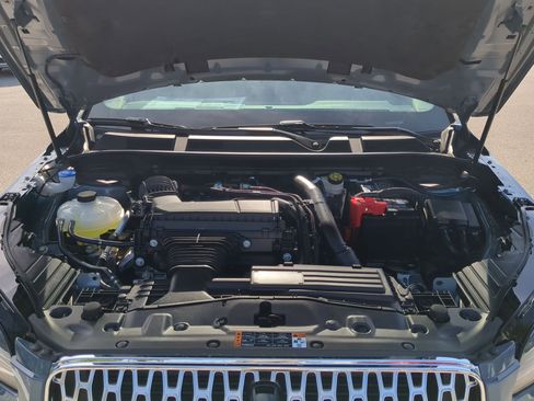 New 2025 Lincoln Corsair AWD w/ Equipment Group 101A image 23