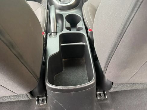 Used 2016 Kia Soul FWD image 31