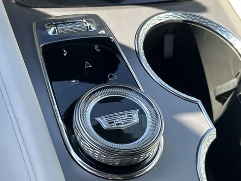 New 2026 Cadillac Vistiq Luxury image 26
