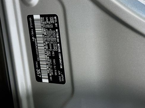 Used 2025 Mitsubishi Outlander Sport SE AWD/4WD image 12