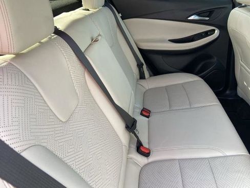 Used 2020 Buick Encore GX Essence w/ Experience Buick Package image 24