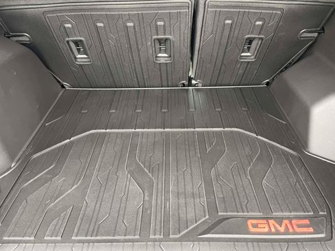 Certified 2023 GMC Terrain Denali w/ Black Diamond Edition AWD/4WD image 18