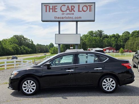 Used 2017 Nissan Sentra SV w/ Electronics Package FWD image 2