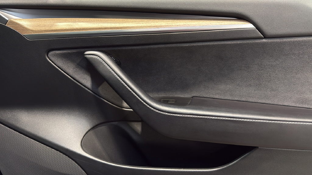 Used 2023 Tesla Model 3 Standard Range RWD image 10