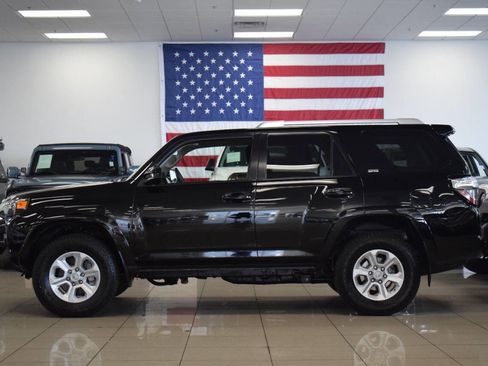 Used 2014 Toyota 4Runner SR5 image 14