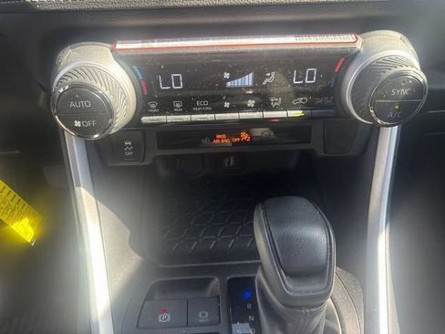 Used 2024 Toyota RAV4 LE AWD/4WD image 16