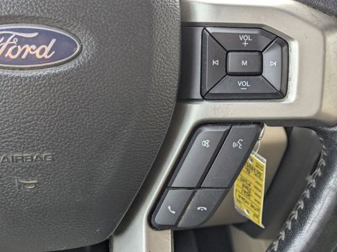 Used 2021 Ford F350 Lariat w/ Chrome Package image 16