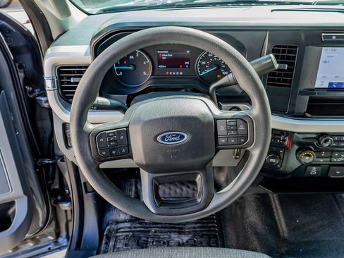 Used 2024 Ford F350 XLT image 19