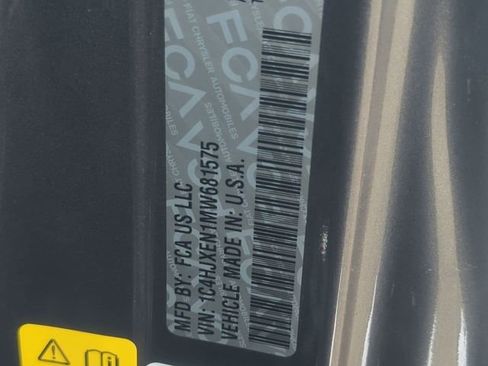 Used 2021 Jeep Wrangler Unlimited Sahara AWD/4WD image 28
