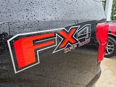 Used 2018 Ford F150 Lariat AWD/4WD image 23