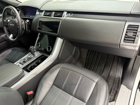 Used 2021 Land Rover Range Rover Sport HSE Dynamic image 18