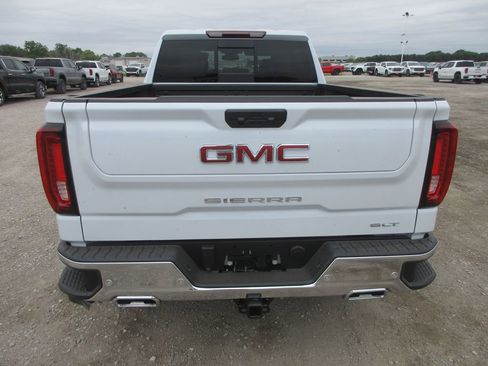 New 2026 GMC Sierra 1500 SLT w/ SLT Premium Plus Package AWD/4WD image 7