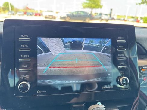 Used 2021 Toyota Camry LE FWD image 28