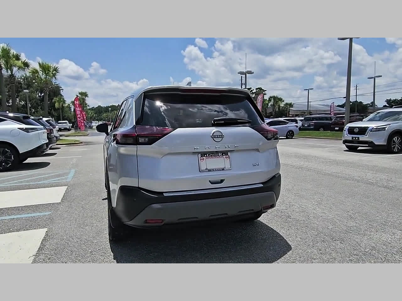 Used 2023 Nissan Rogue SV FWD image 31