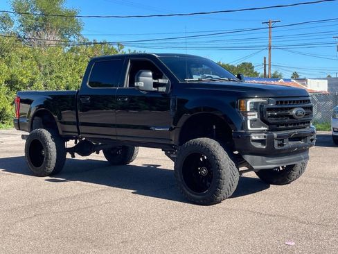 Used 2020 Ford F350 Lariat image 1