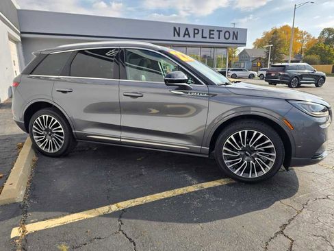 Used 2022 Lincoln Corsair Reserve w/ Sport Package image 7