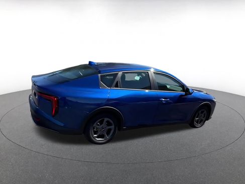 Used 2025 Kia K4 LXS image 15