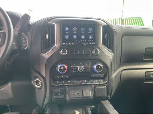 Used 2022 GMC Sierra 2500 Denali w/ Denali Black Diamond Edition AWD/4WD image 16