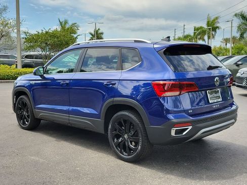 Used 2024 Volkswagen Taos SE image 4