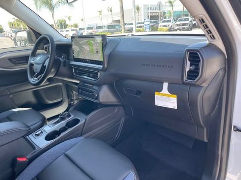 New 2026 Ford Bronco Sport Outer Banks w/ Outer Banks Tech Package+ AWD/4WD image 28