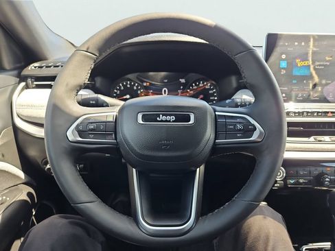 Used 2023 Jeep Compass Latitude w/ Convenience Group AWD/4WD image 30