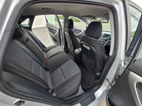 Used 2013 Hyundai Elantra GT w/ Touch & Go Pkg image 27