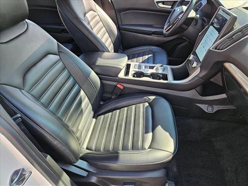 Used 2024 Ford Edge SEL w/ Convenience Package image 19