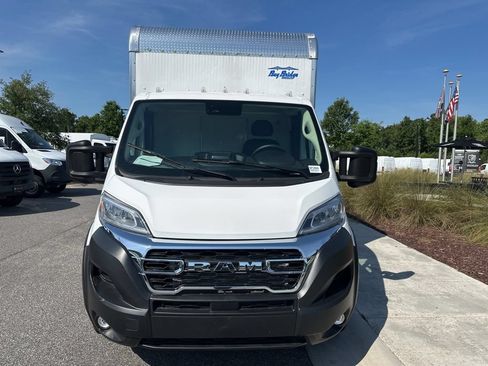 Used 2025 RAM ProMaster 3500 w/ Quick Order Package 22G SLT FWD image 2