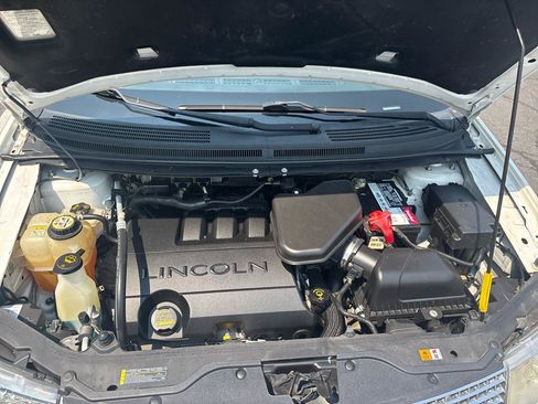 Used 2008 Lincoln MKX AWD image 17