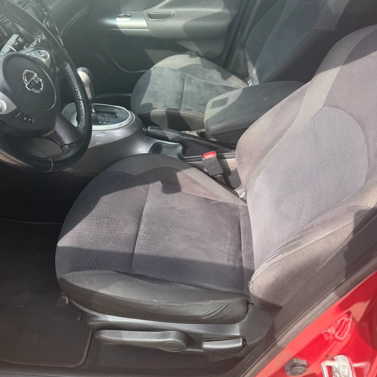 Used 2016 Nissan Juke SV FWD image 12
