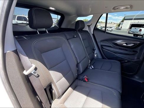Used 2024 GMC Terrain SLE w/ Driver Convenience Package AWD/4WD image 29