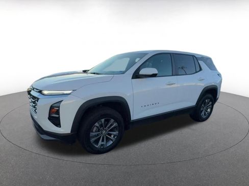 Used 2025 Chevrolet Equinox LT image 7