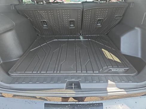 Used 2020 Chevrolet Equinox LT w/ Driver Convenience Package AWD/4WD image 23