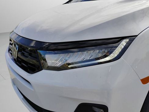 New 2026 Honda Odyssey Touring image 13