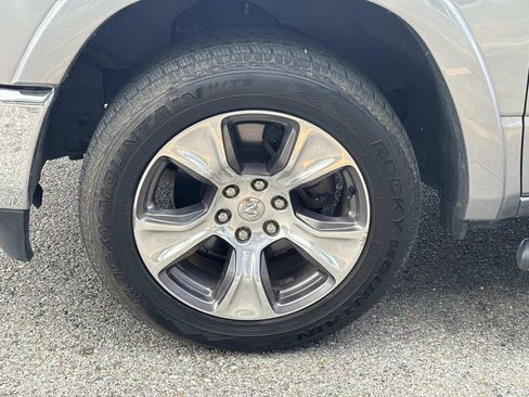 Used 2020 RAM 1500 Laramie AWD/4WD image 5