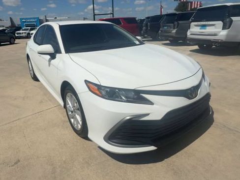 Used 2024 Toyota Camry LE AWD/4WD image 2