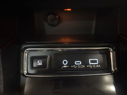 Used 2023 Subaru Ascent Limited w/ Technology Package image 23