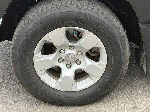 Used 2023 RAM 1500 Big Horn AWD/4WD image 32