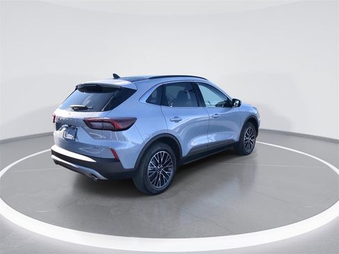 New 2026 Ford Escape Base w/ PHEV Premium Package image 8