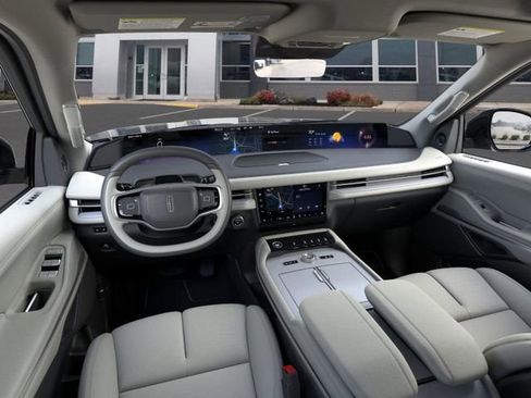 New 2026 Lincoln Navigator L Reserve w/ Jet Appearance Package image 9