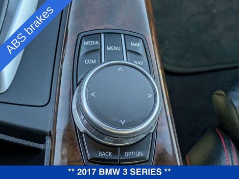 Used 2017 BMW 330e image 32